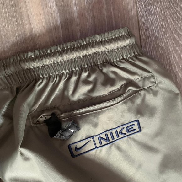 Nike Y2K Retro Vintage Olive Green Windbreaker Pants - Picture 5 of 5